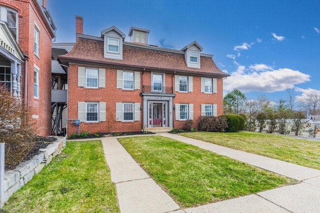 Photo - 709 Central Ave Unit 4