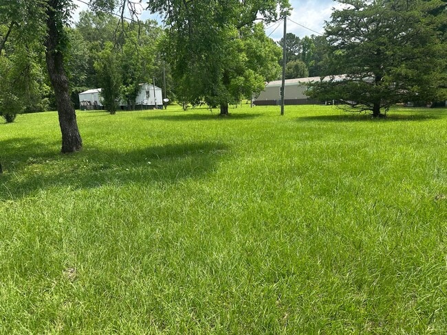 Photo - 182 Clements Rd