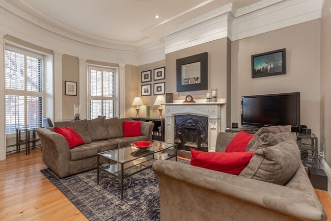 Building Photo - 439 Shawmut Ave Unit 2