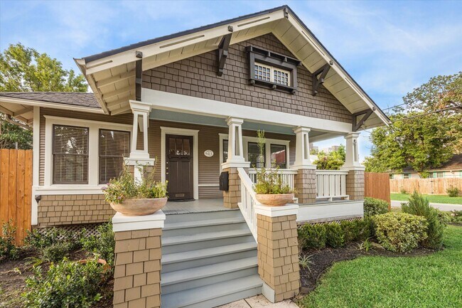 Photo - 601 W 18th St Casa