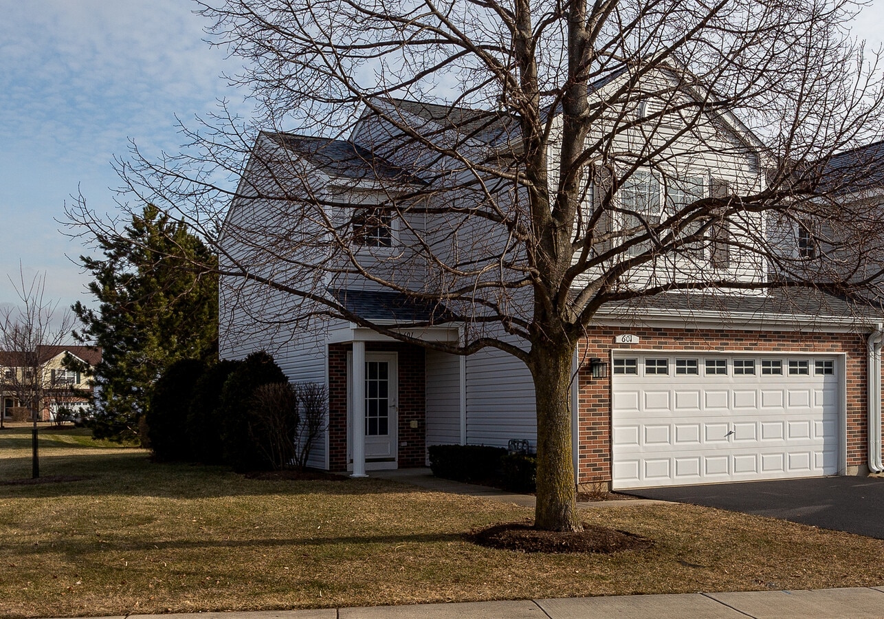 Photo - 601 Winchester Ln Townhome