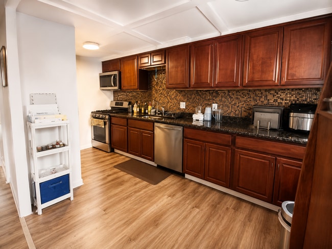 Photo - 1218 Fox Run Pl