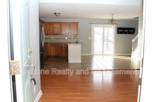 Photo - 3826 Angelise Ln