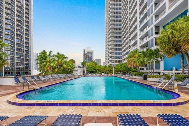 Photo - 1717 N Bayshore Dr Unidad ID1054094P
