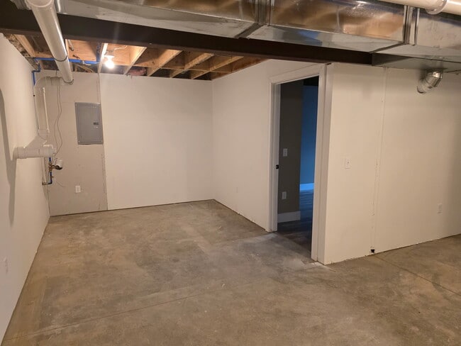 Photo - 609 Detroit St