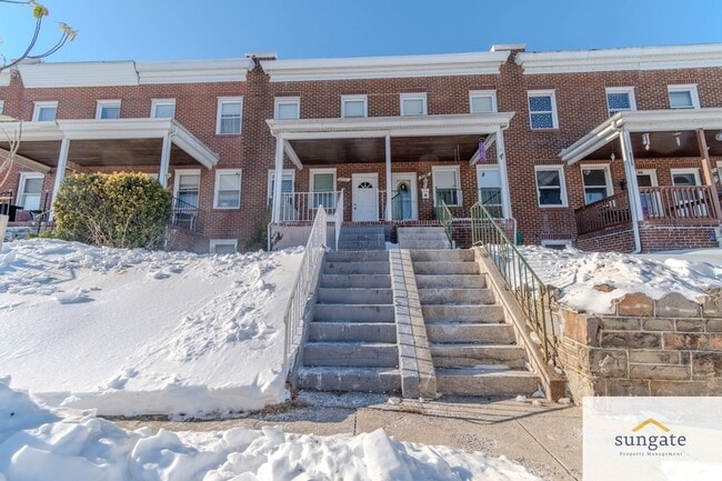 Building Photo - 2018 Griffis Ave