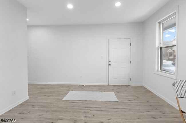 Photo - 223 Pine St Unit 1