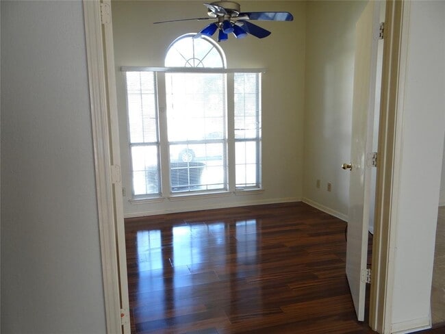 Photo - 7810 Coastway Dr