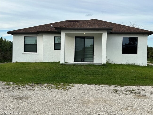 Photo - 490 37th Ave NW