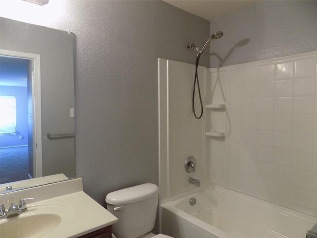 Photo - 16905 Thorntree Ct