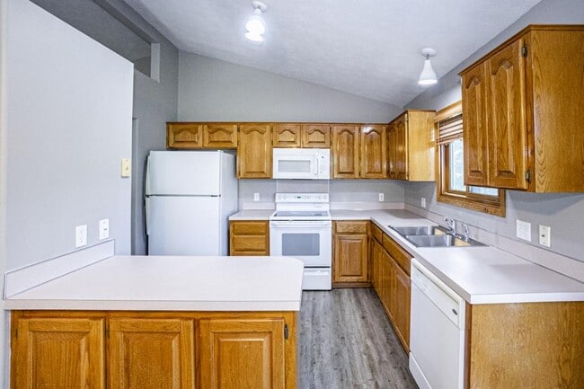 Photo - 15355 Papio St