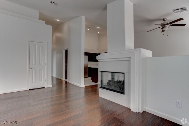 Building Photo - 5694 Snow Drop St Rental