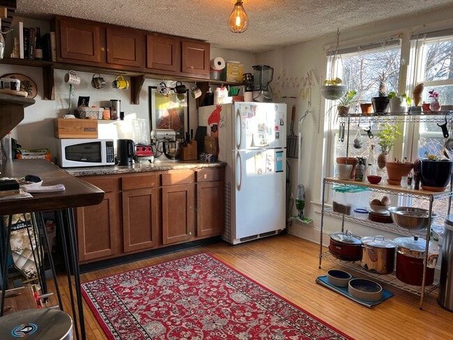 Photo - 1237 E Johnson St Unit 1237