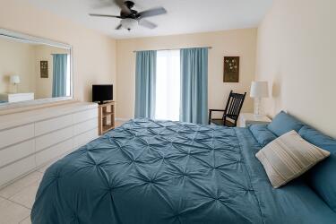 Photo - 2067 Ainslie Dr