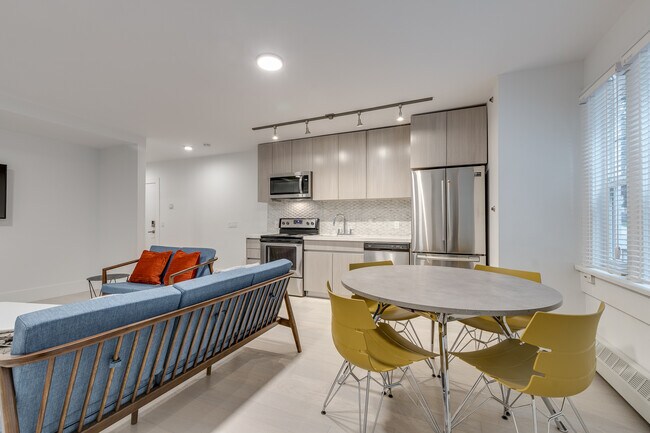 Photo - 1425 Haro St Unit 101