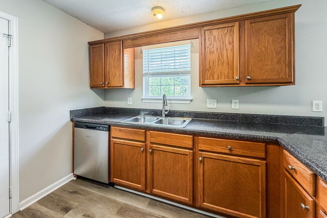 Photo - 1202 Elisha Ct