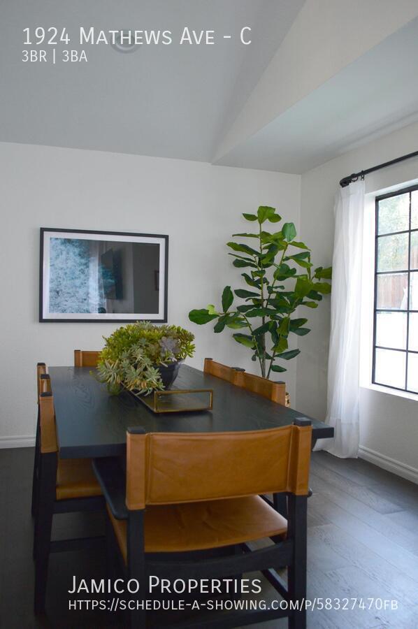 Photo - 1924 Mathews Ave Unidad C