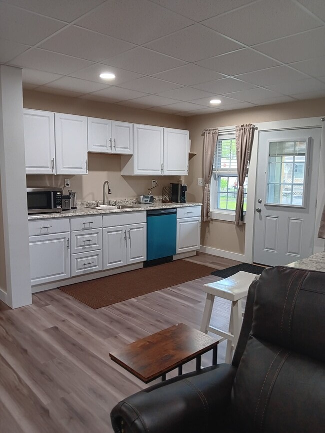 Photo - 135 Poland Rd Unit 3