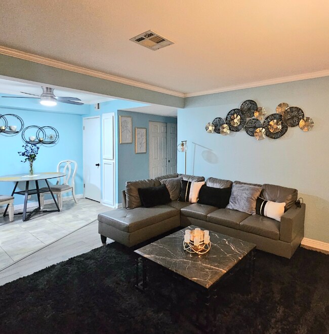 1701 E Katie Ave Unit 5