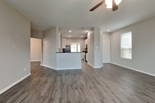Photo - 2544 Elm Crossing Trail
