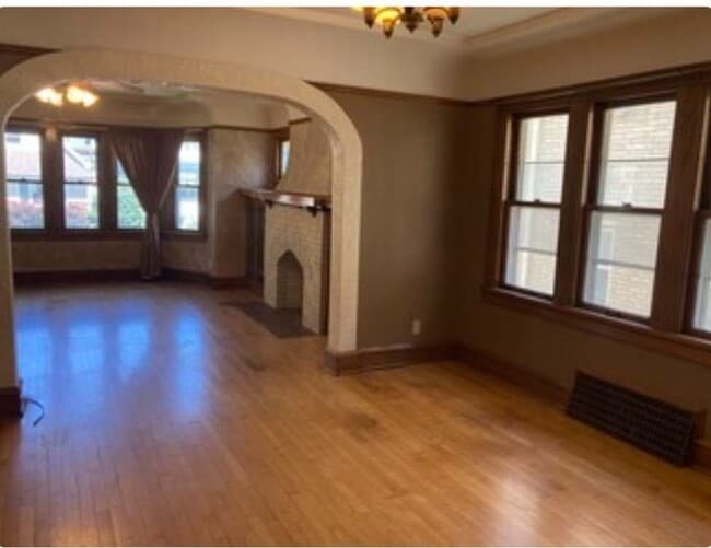 Photo - 3151 S Mabbett Ave