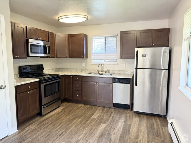 Building Photo - Beautiful Two Bedroom in Lakewood! Unit 4 Rental