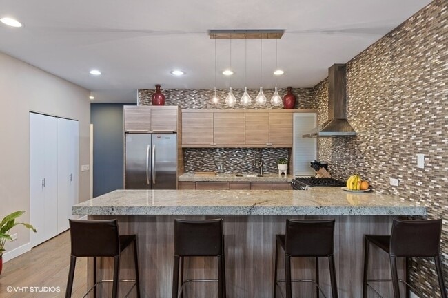 Photo - 1555 N Talman Ave Unit 2B