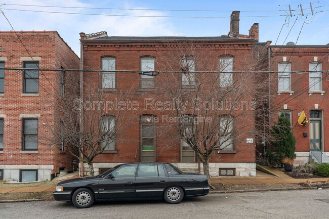 Building Photo - 1210 Lynch St Unit 1210 A