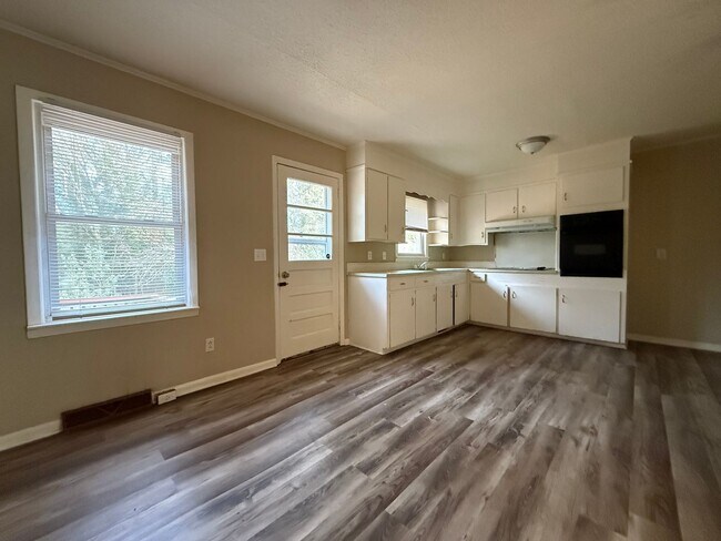 Photo - 3 Bedroom/1 Bath home for rent