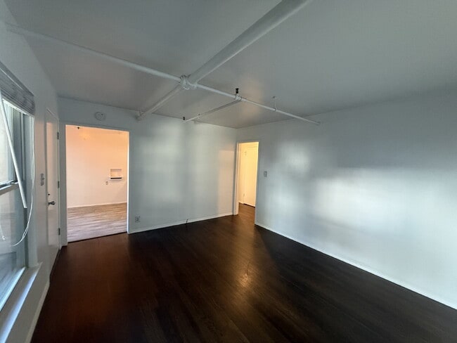 Photo - Charming 1-bed 1-bath apartment in Midtown! Unit 3