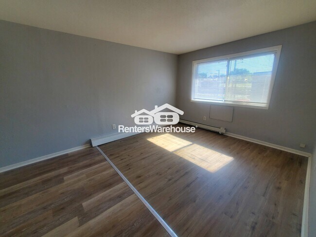 Photo - 1418 W Mitchell St House