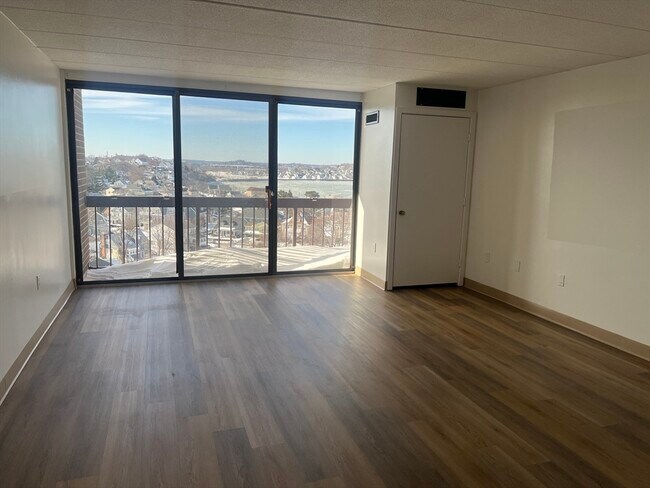 Photo - 1 Pond St Unidad 10M