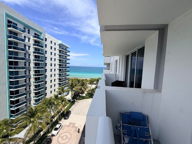 Photo - 9195 Collins Ave Unit 913