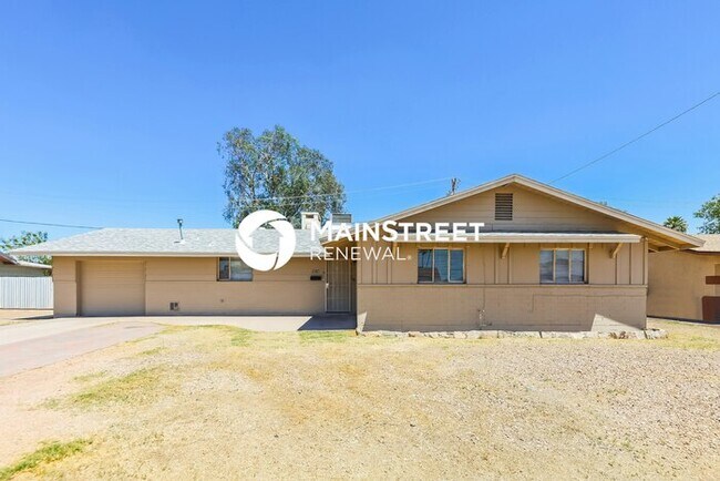 Building Photo - 3 Bedroom Pet-Friendly Home in Phoenix, AZ...