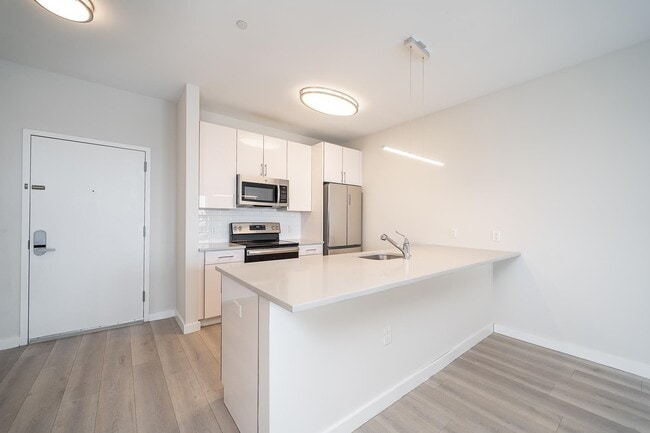 Building Photo - 16 Bennett St Unit 213 Rental