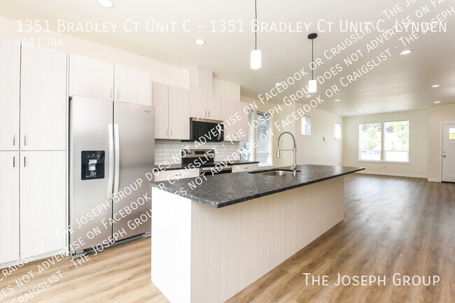 Photo - 1351 Bradley Ct