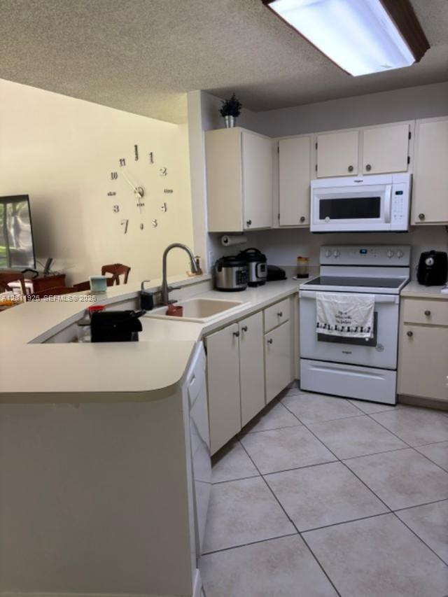 Photo - 667 Woodgate Ln
