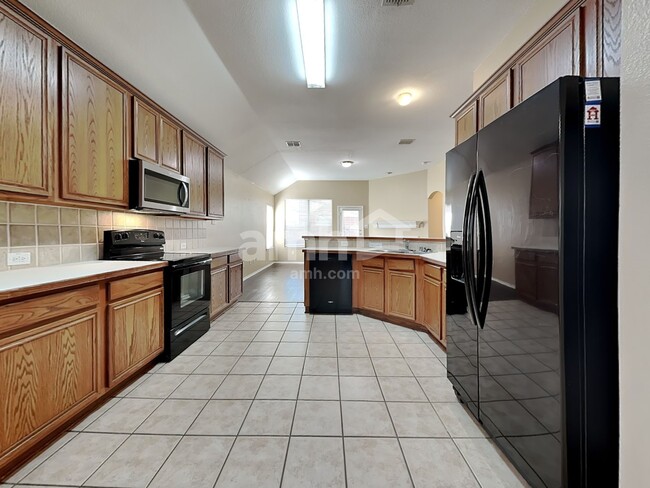 Photo - 9613 Glenshee Dr