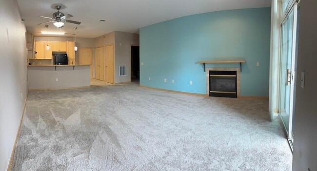 Building Photo - 201 E Lane St Unit 206 Rental