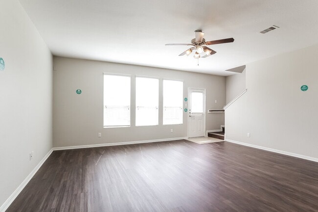 Photo - 17914 Seco Creek Ln