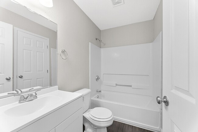 Photo - 743 Hilltop Ln