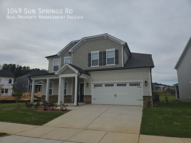 Building Photo - 1049 Sun Spgs Rd