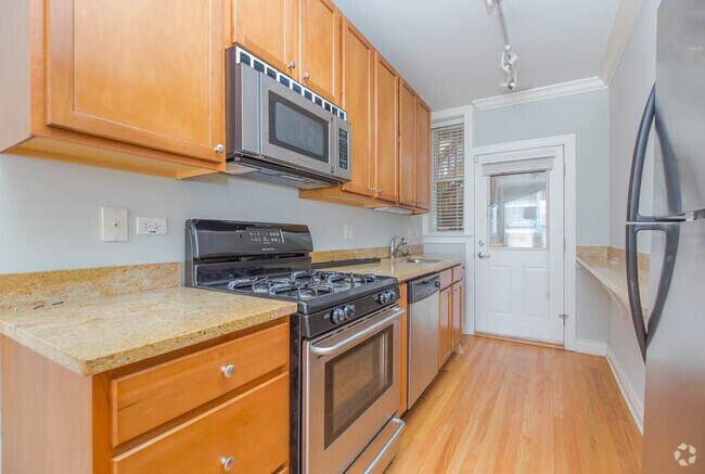 Building Photo - 4865 N Hermitage Ave Unit 1W Rental