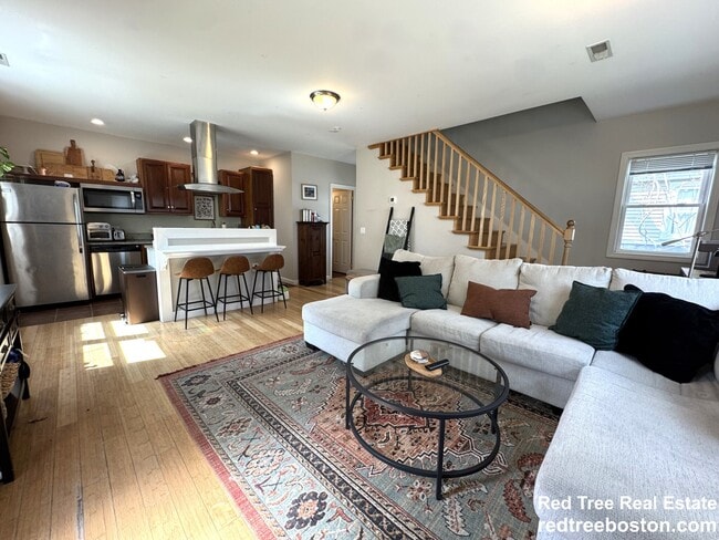 Building Photo - 4 N Crescent Circuit