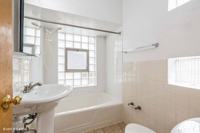 Photo - 5700 W 35th St Unidad 05S