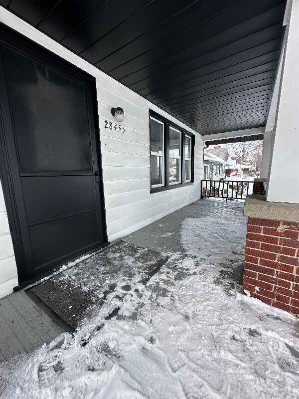 Photo - 28455 Melvin St