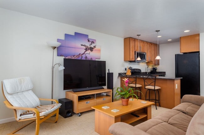 Photo - Just landing in the East Bay? Fully Furnished Resort 1 Bdrm. condo available on a short or long t... Unit A262