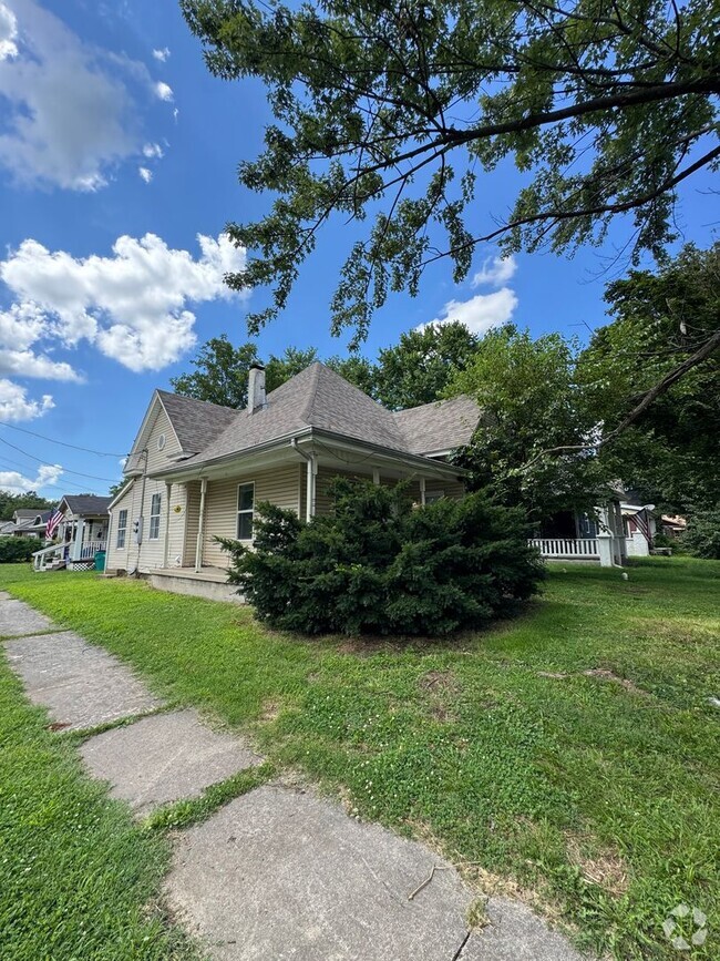 Building Photo - Cozy 1 bedroom duplex for rent! Rental