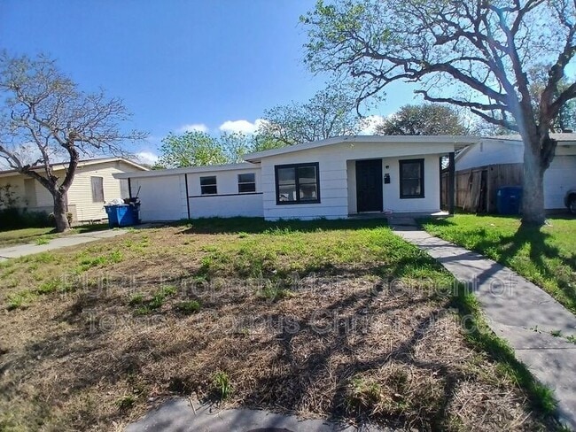 Photo - 1506 Crosby St