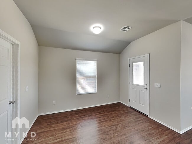 Photo - 9613 Jackrabbit Rd